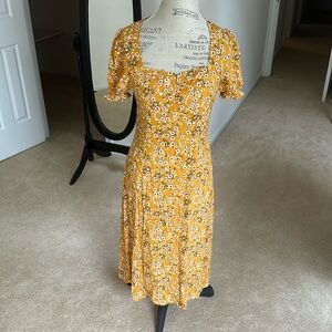 NWT ESTHER&Co floral midi dress (yellow)